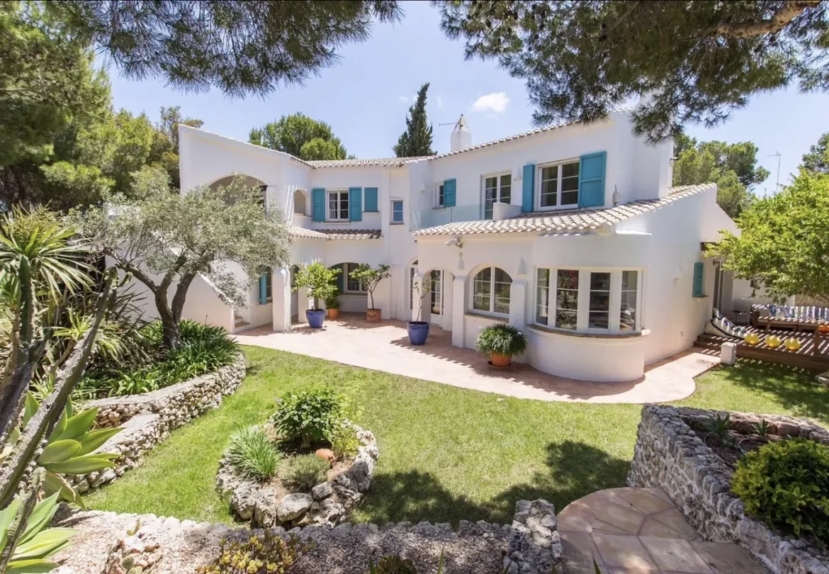 Villa con vistas al mar en Cala Galdana