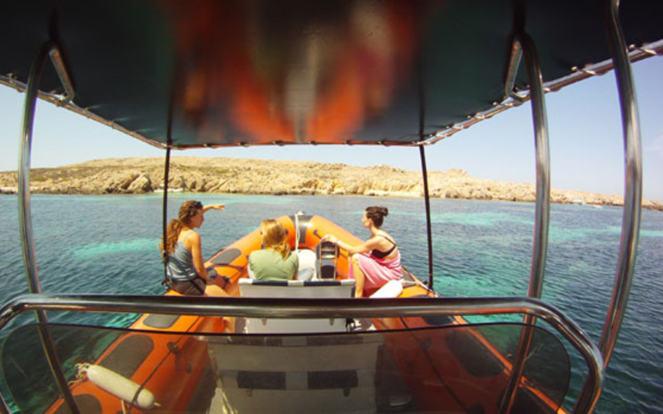 Excursión en lancha en Menorca
