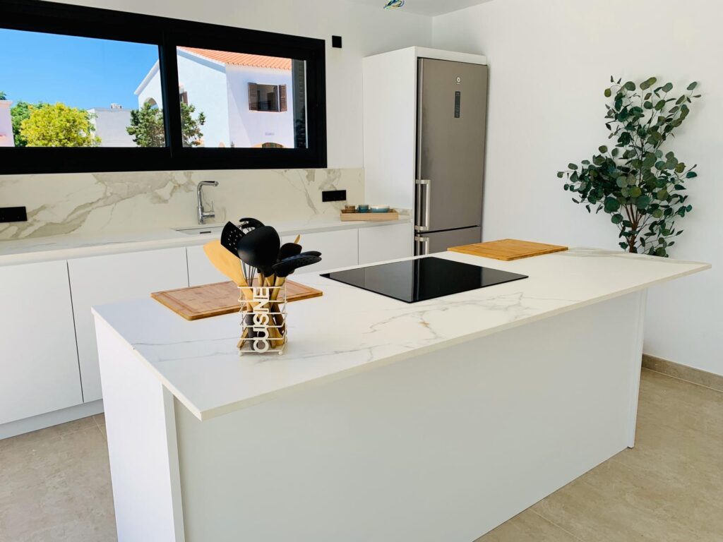 Villa con capacidad para 10 personas en tranquila urbanización muy cerca de Ciutadella 