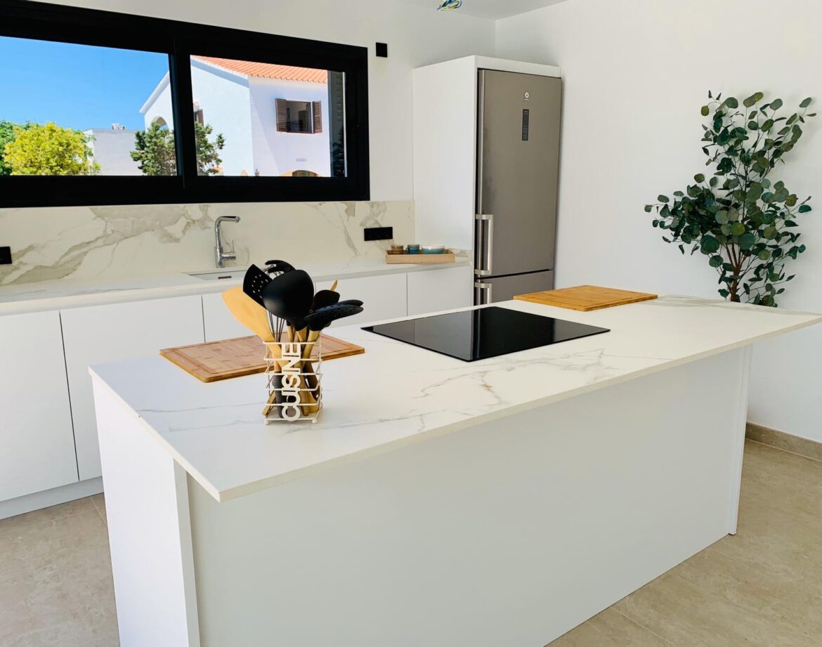 Villa con capacidad para 10 personas en tranquila urbanización muy cerca de Ciutadella