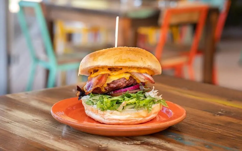 PAPUT Burgers & Cocktails Menorca