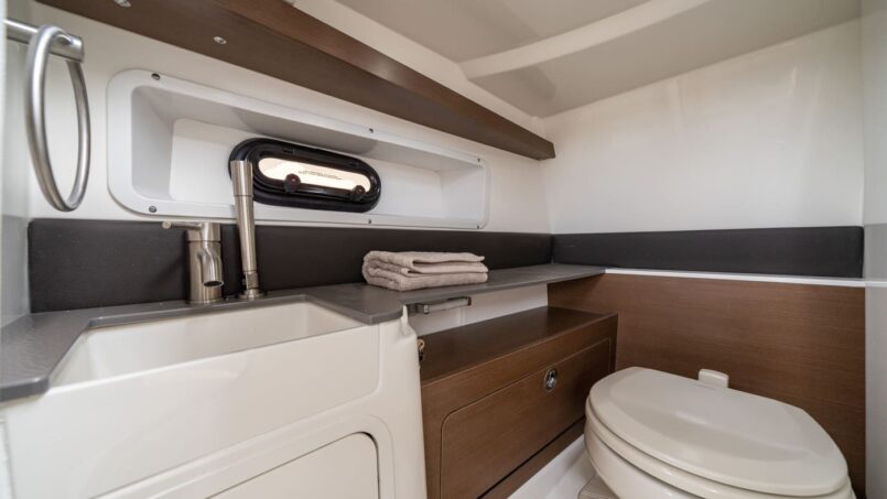 Motora Sea Ray 290